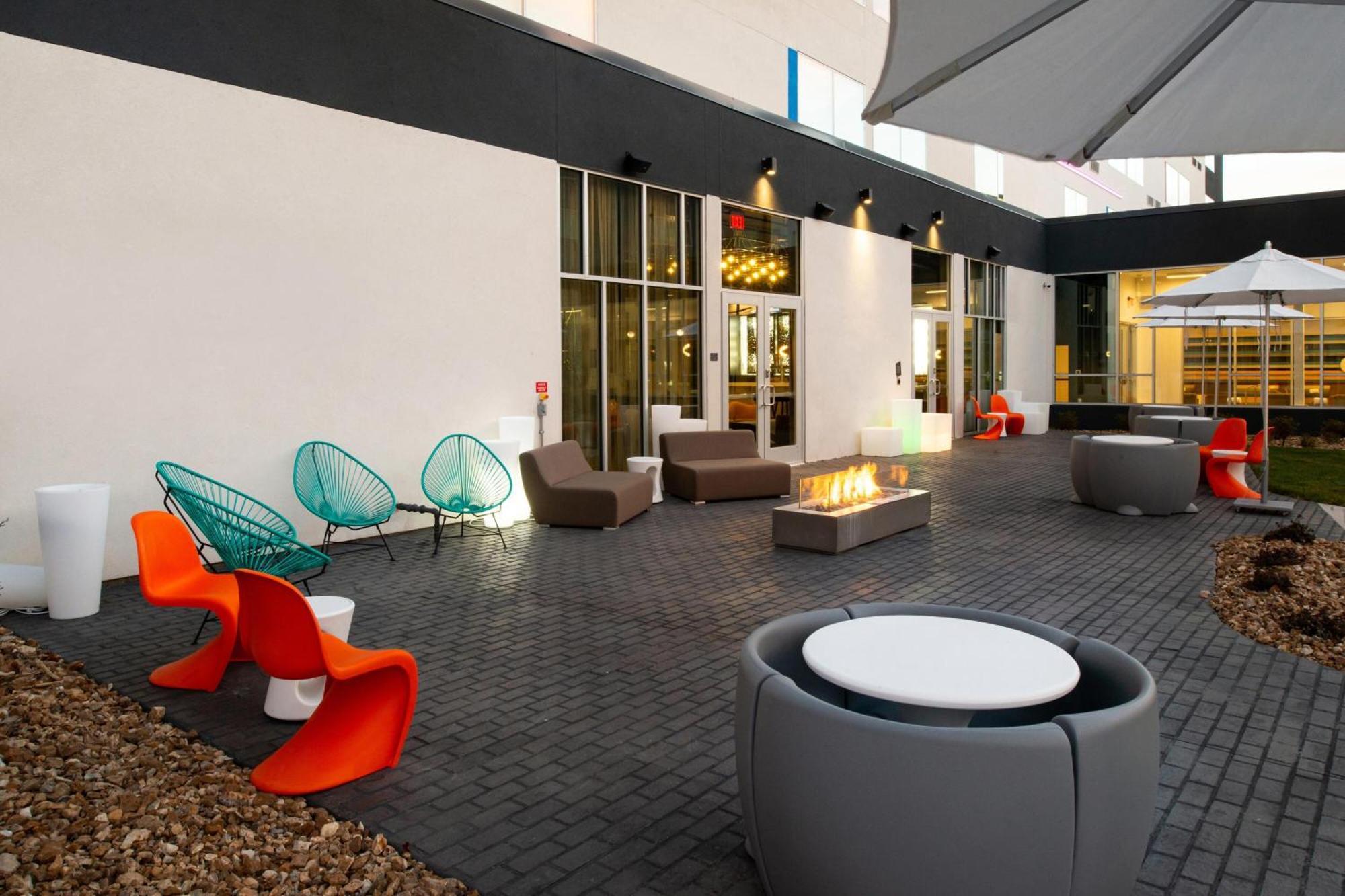 Aloft North Kansas City Extérieur photo